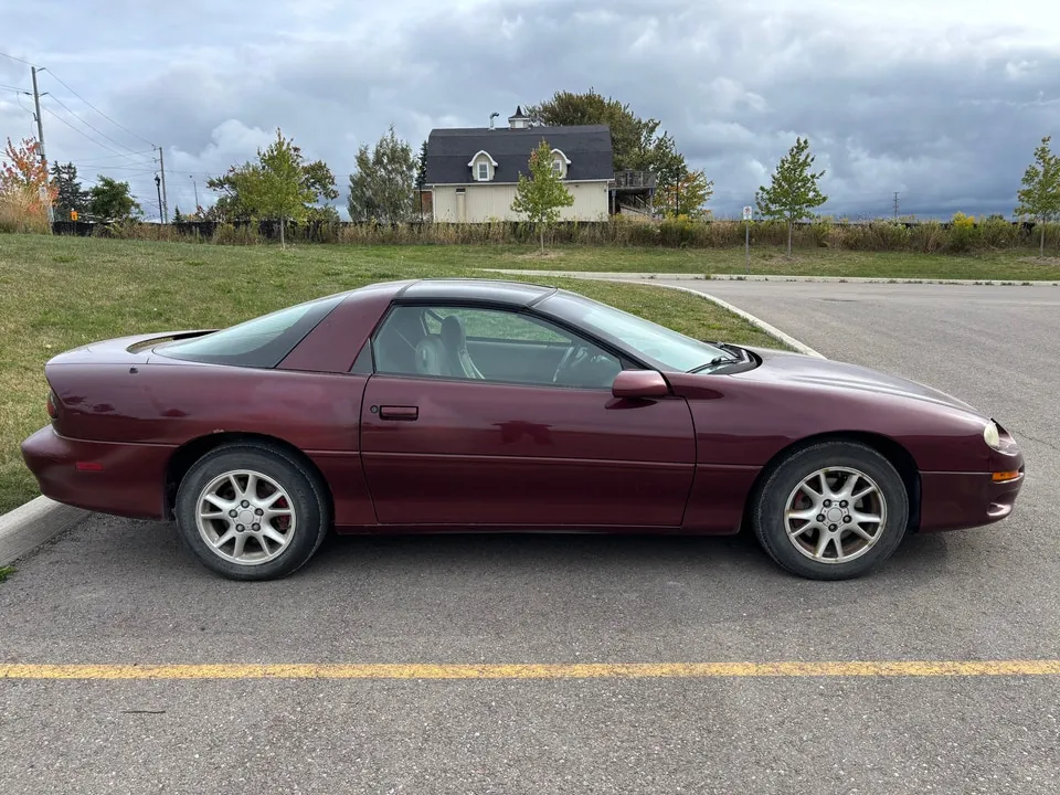 Chevrolet Camaro 2000 photo 4