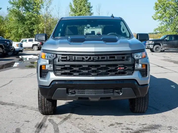 Chevrolet Silverado 1500 2026 photo 3