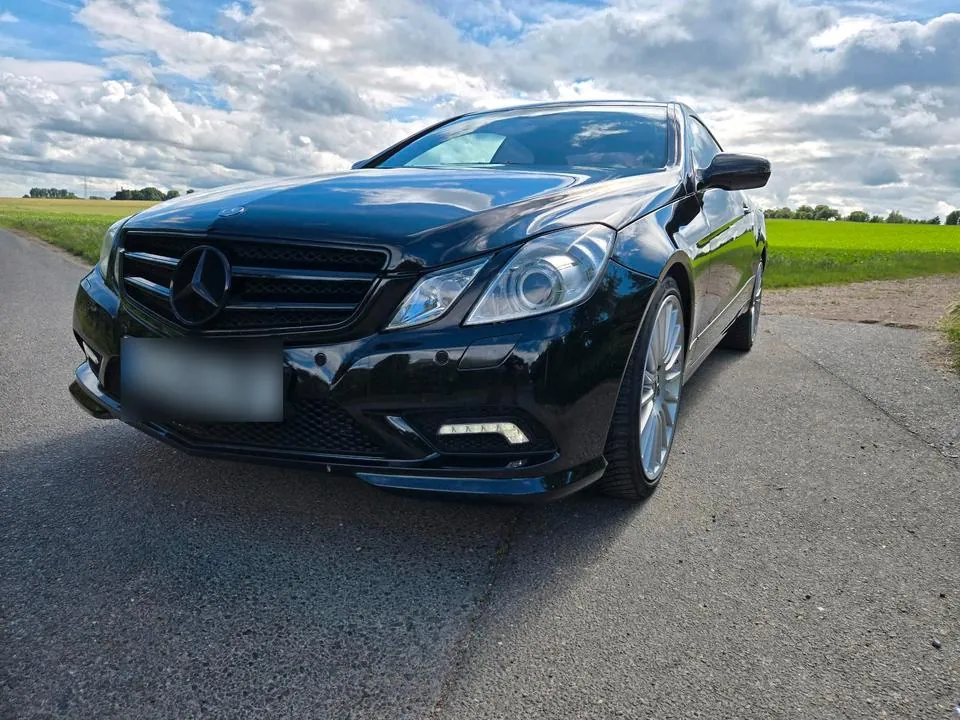 Mercedes-Benz E250