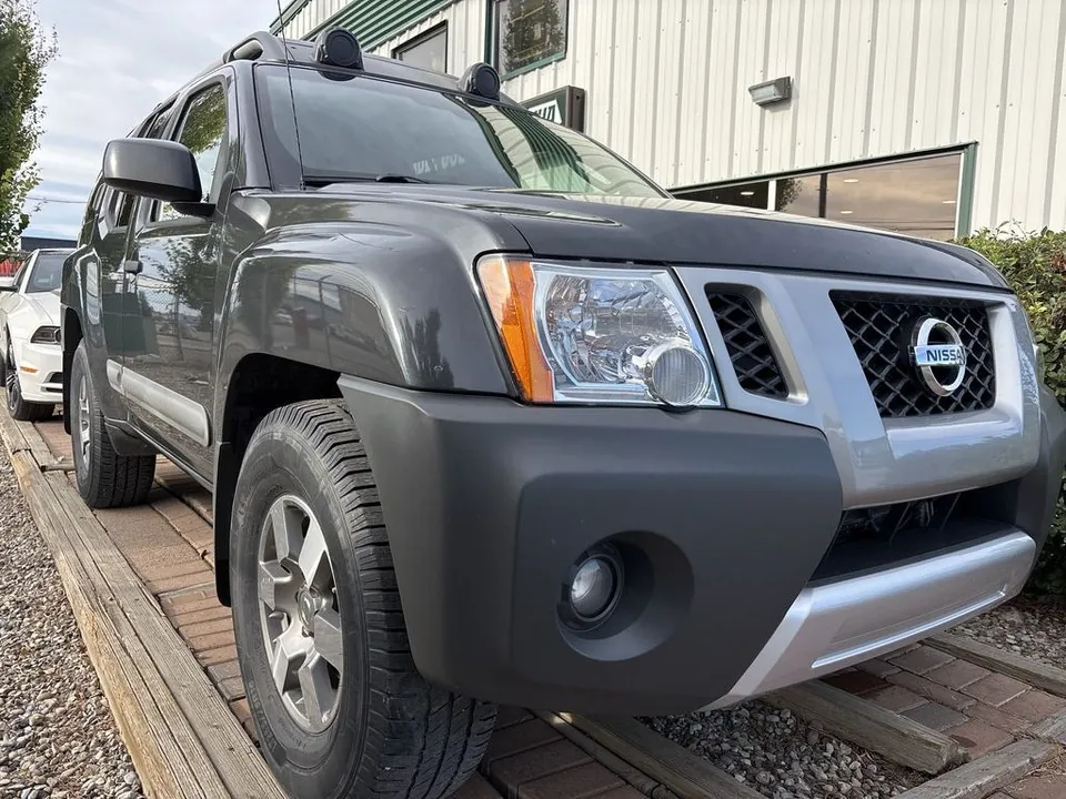 Nissan Xterra 2011 photo 2