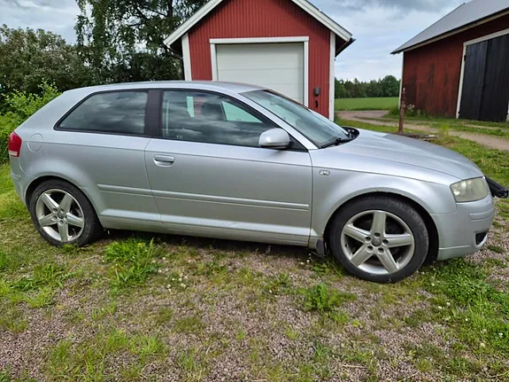 Audi A3 2004 photo 2