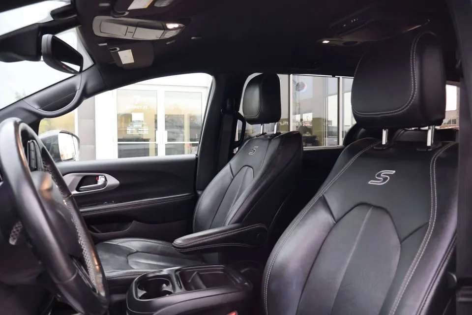 Chrysler Pacifica 2021 photo 4