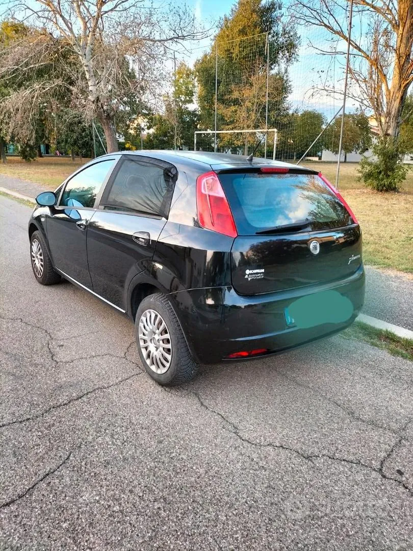 Fiat Grande Punto 2008 photo 3
