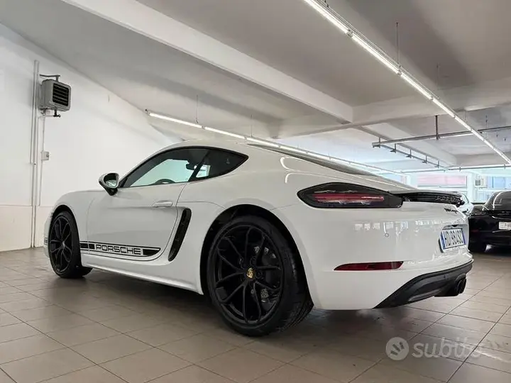 Porsche 718 Cayman 2024 photo 4
