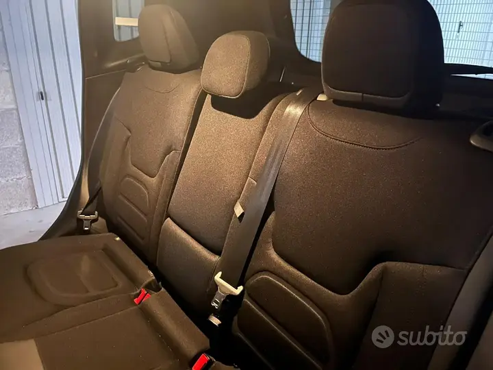 Jeep Renegade 2017 photo 3