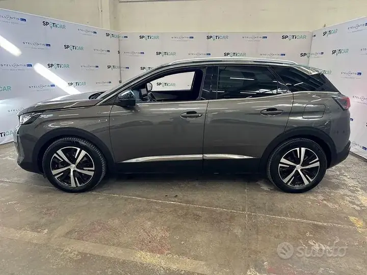 Peugeot 3008 2023 photo 2