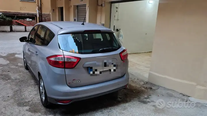 Ford C-Max 2011 photo 3