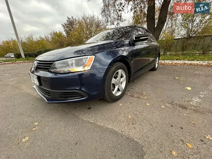 Volkswagen Jetta 2013 photo 2