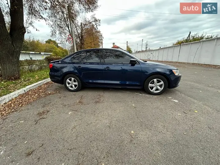Volkswagen Jetta 2013 photo 3