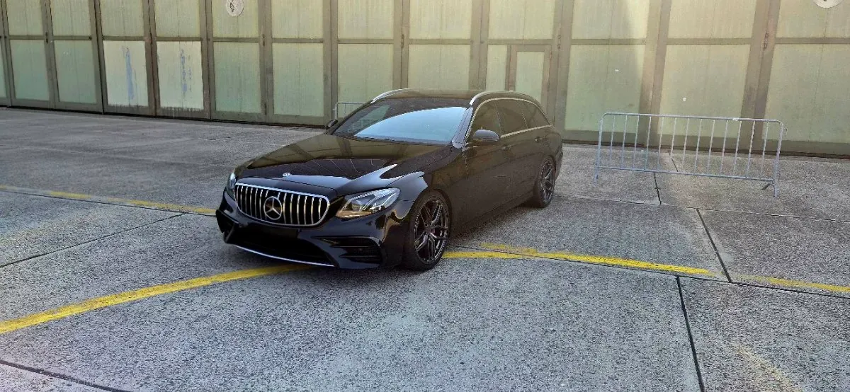 Mercedes-Benz E-Class 2017 photo 2