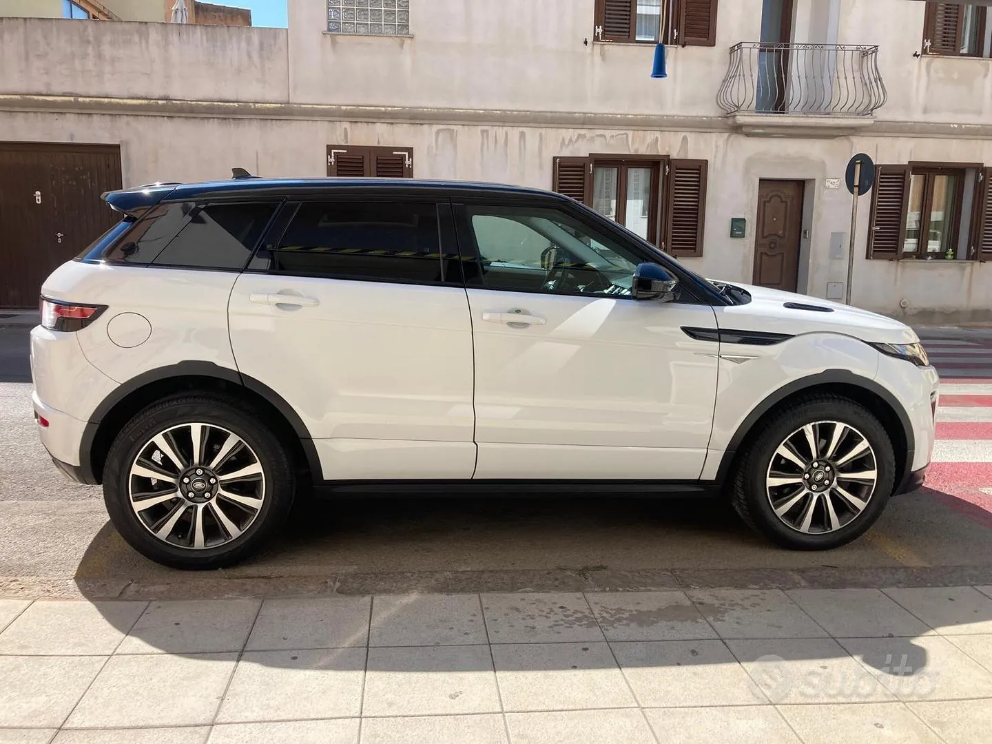 Land Rover Range Rover Evoque 2016 photo 4