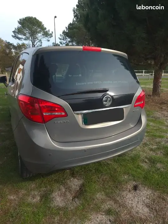 Opel Meriva 2013 photo 2