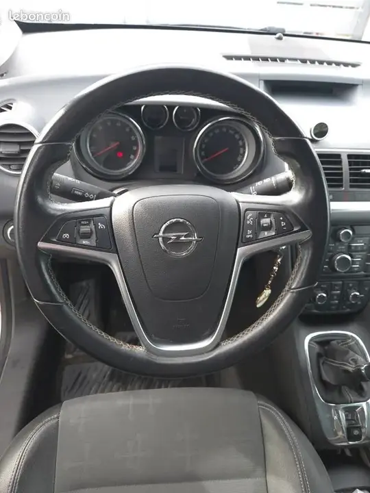 Opel Meriva 2013 photo 3