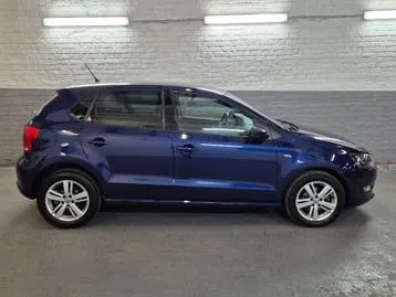 Volkswagen Polo 2014 photo 2