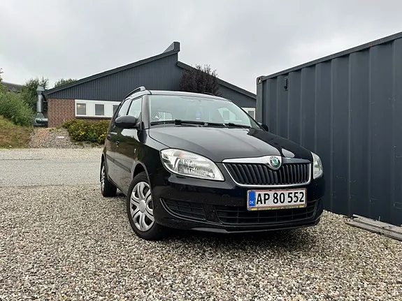 Skoda Roomster 2012 photo 2