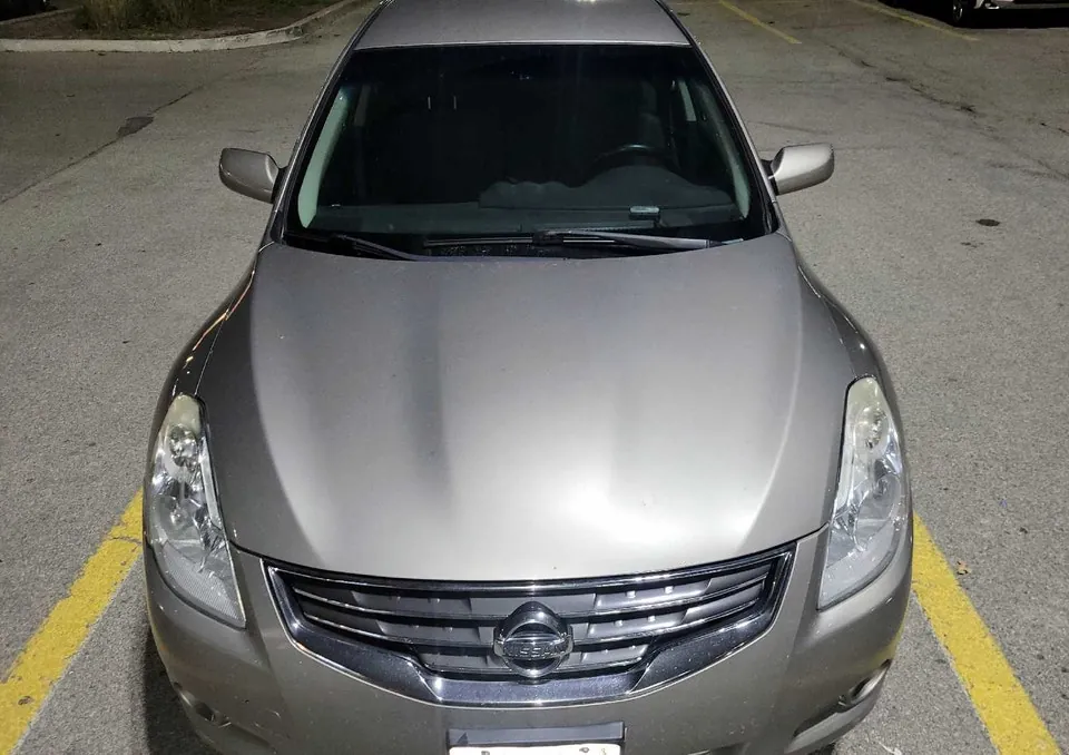 Nissan Altima 2011 photo 2