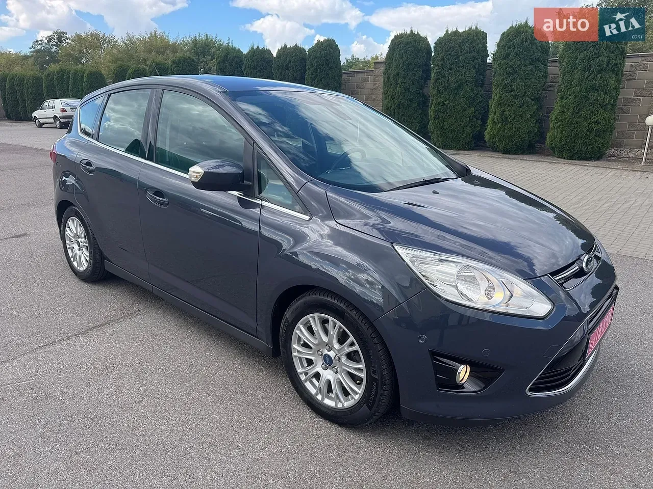 Ford C-Max 2011 photo 4