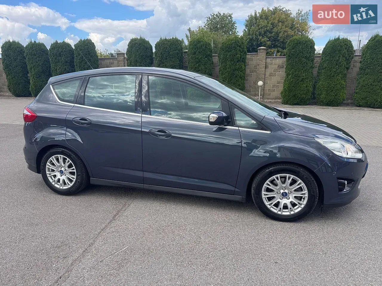 Ford C-Max 2011 photo 5