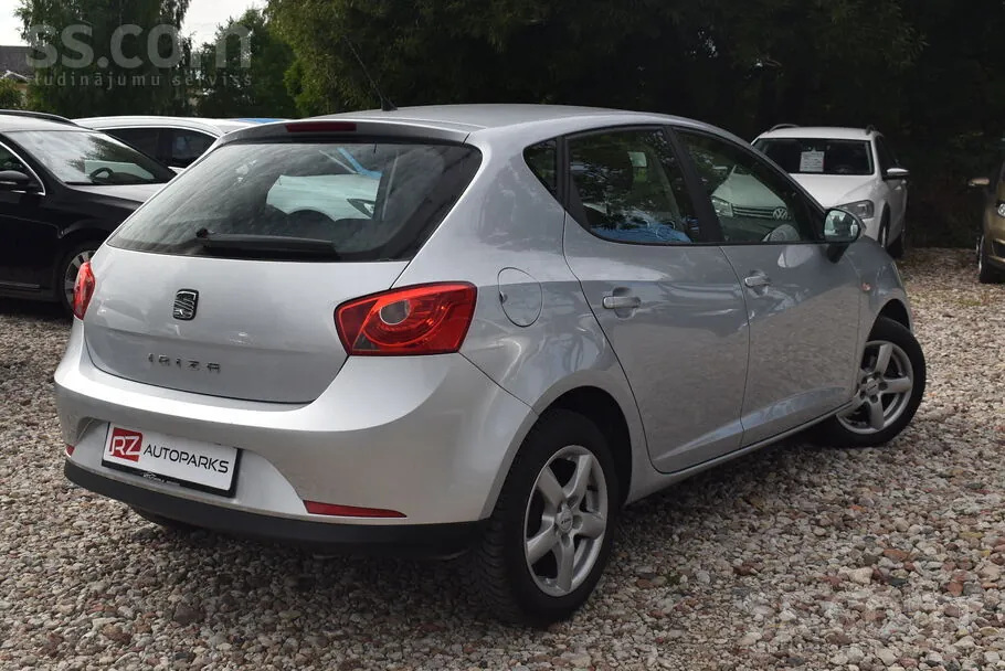 Seat Ibiza 2008 photo 2