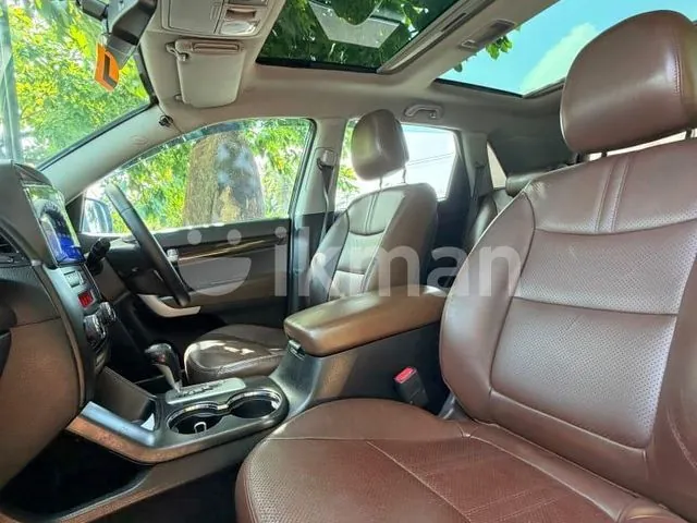 Kia Sorento 2011 photo 5