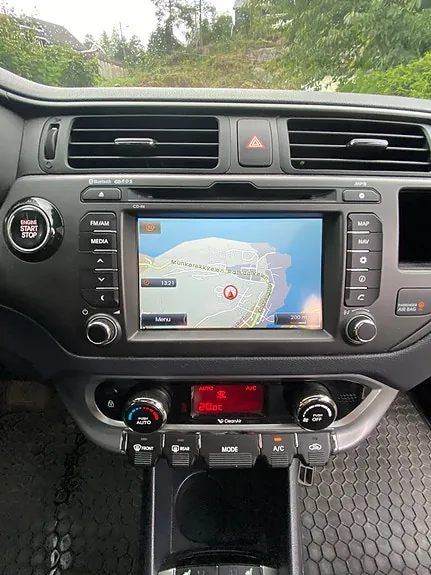 Kia Rio 2012 photo 5