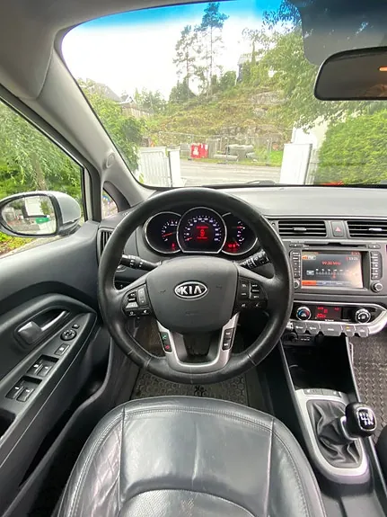 Kia Rio 2012 photo 3