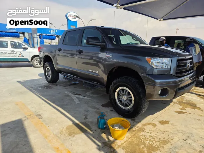 Toyota Tundra 2013 photo 2