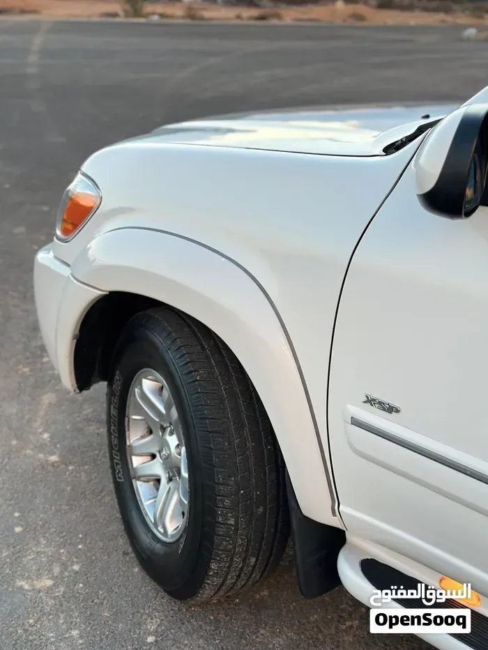 Toyota Sequoia 2007 photo 2