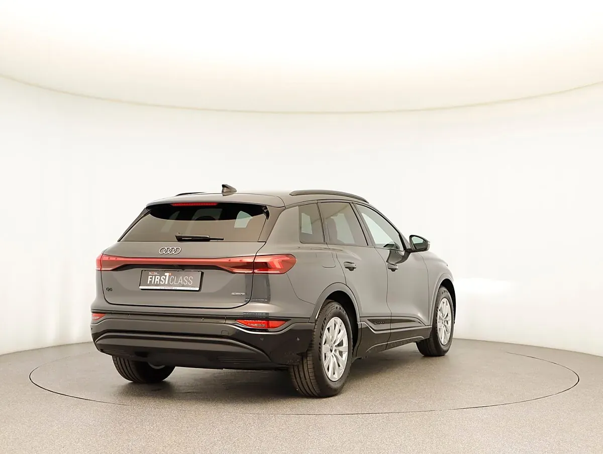 Audi Q6 2025 photo 3