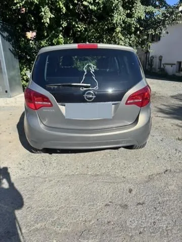 Opel Meriva 2011 photo 2