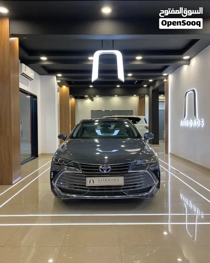 Toyota Avalon 2019 photo 2