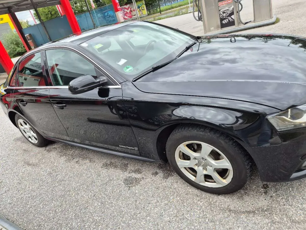 Audi A4 2009 photo 3