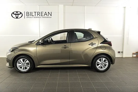 Toyota Yaris 2022 photo 2