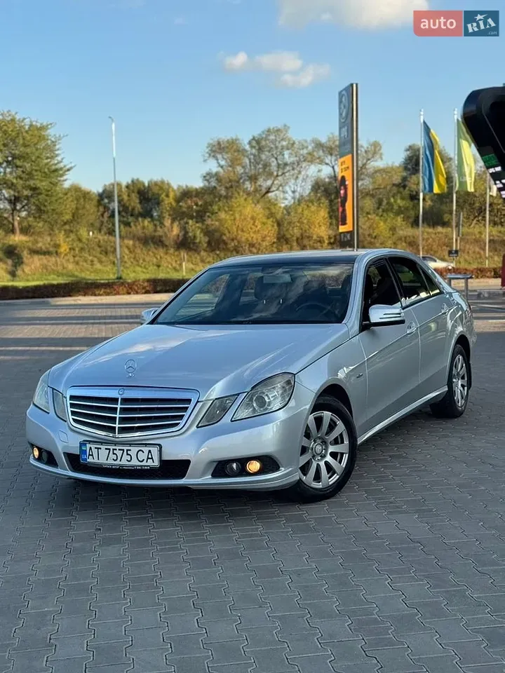 Mercedes-Benz E-Class 2010 photo 3