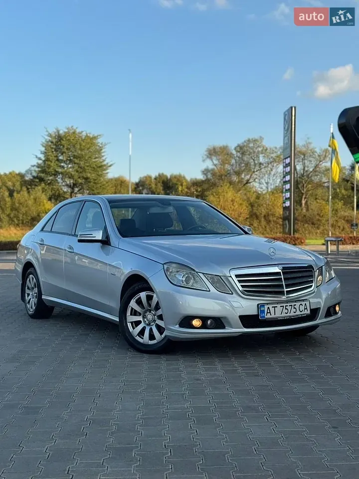 Mercedes-Benz E-Class 2010 photo 4