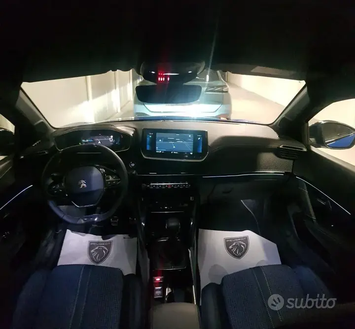 Peugeot 208 2022 photo 4