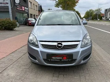 Opel Zafira 2011 photo 2
