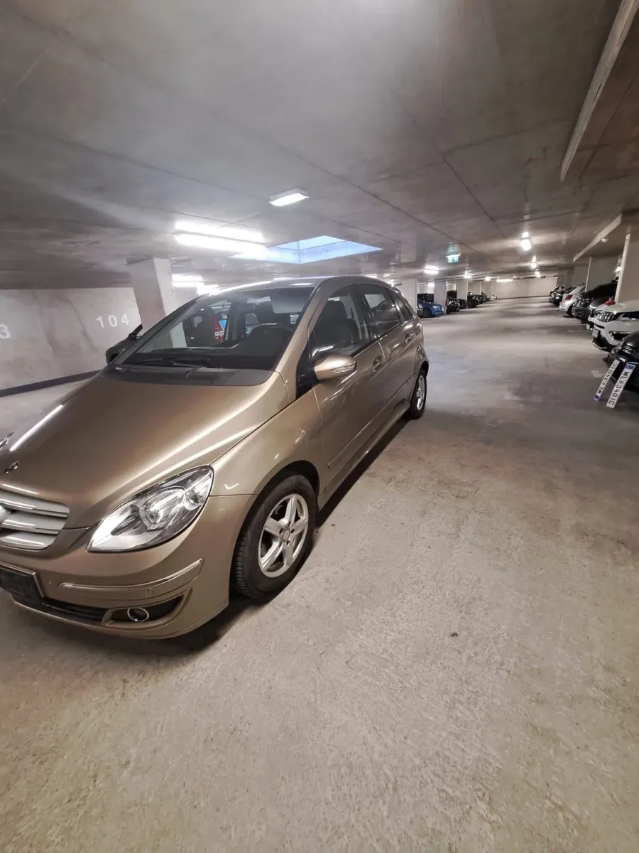 Mercedes-Benz B-Class 2008 photo 2
