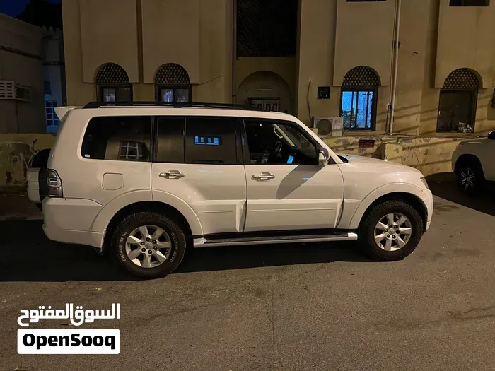 Mitsubishi Pajero Gls 2011 photo 4