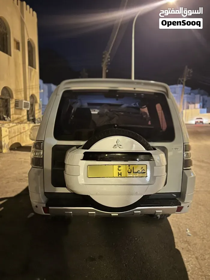 Mitsubishi Pajero Gls 2011 photo 2
