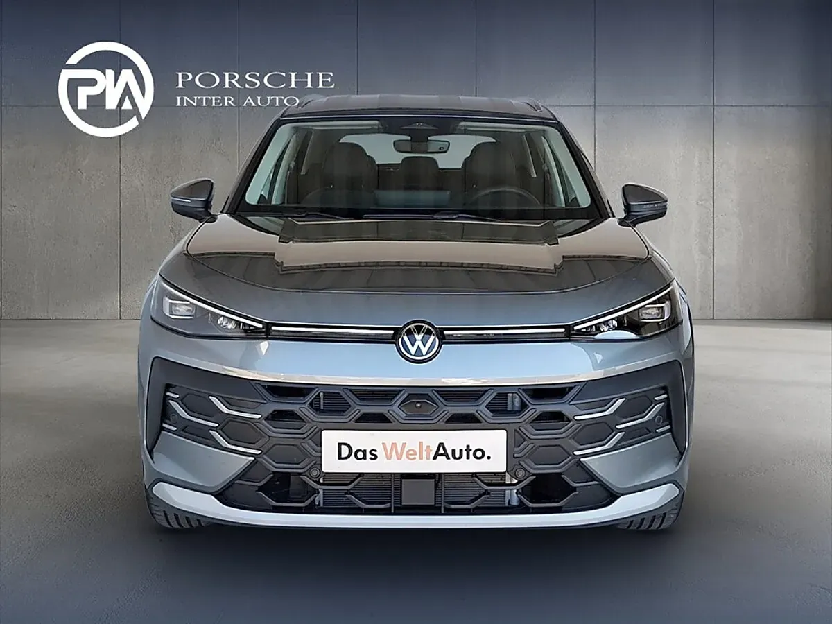 Volkswagen T-Roc 2026 photo 2