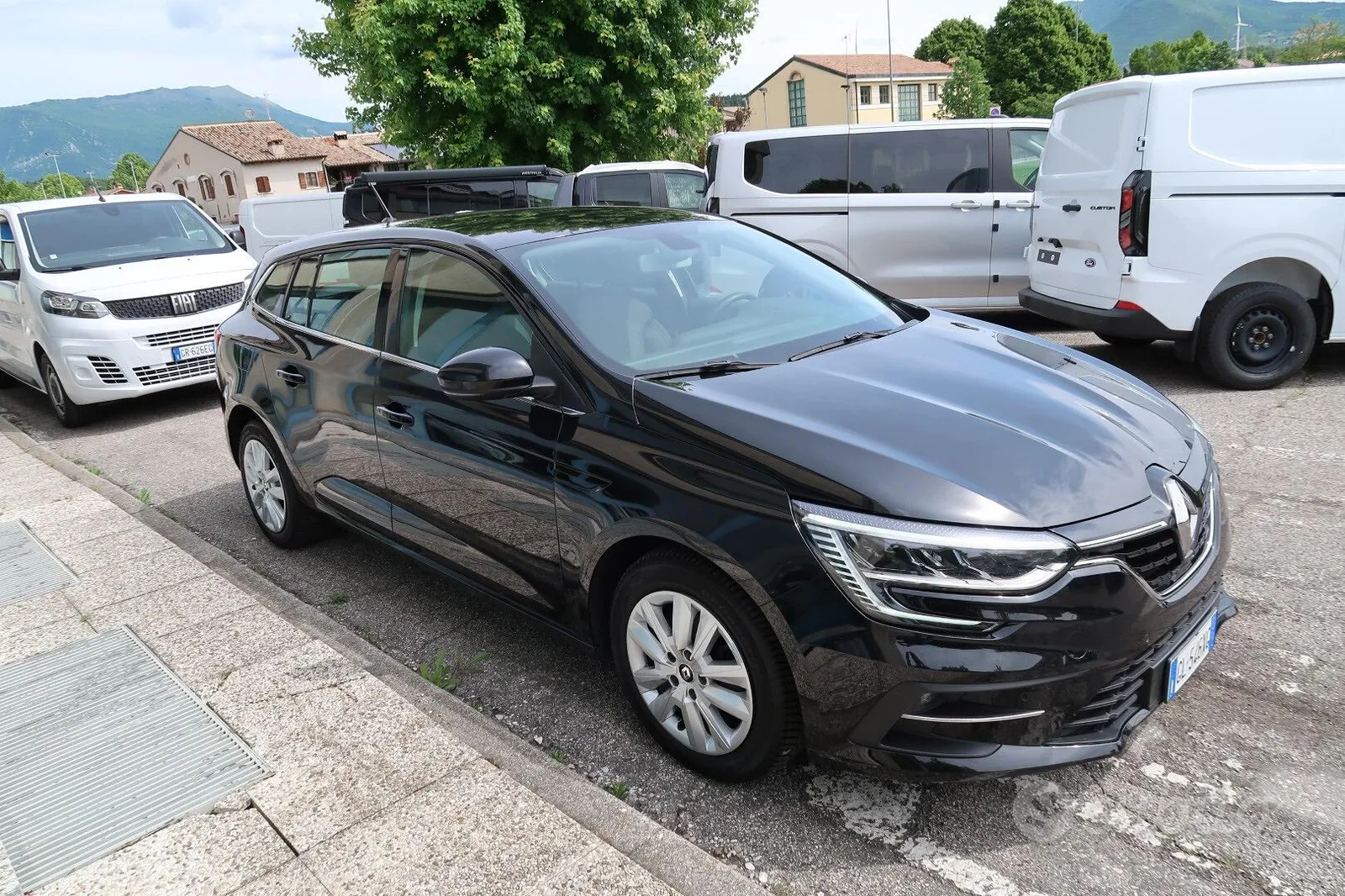 Renault Megane Sporter 2022 photo 3