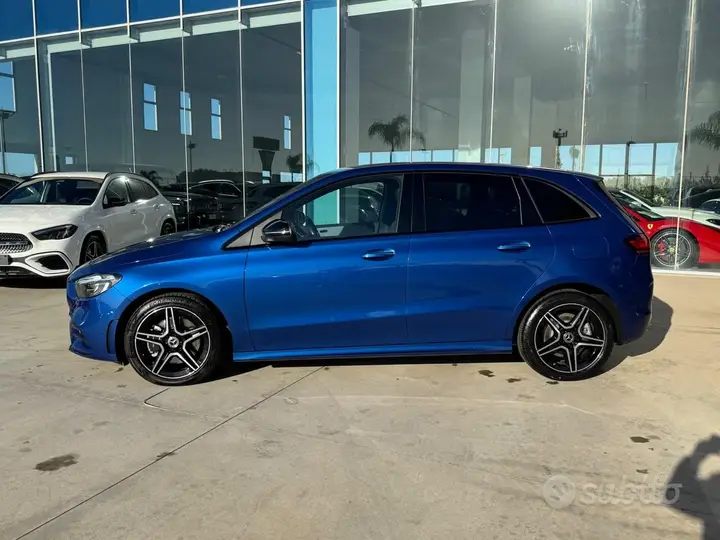 Mercedes-Benz B 250 2024 photo 2