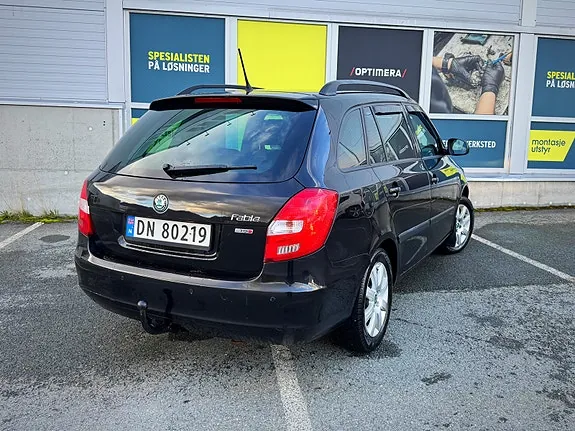 Skoda Fabia 2012 photo 5
