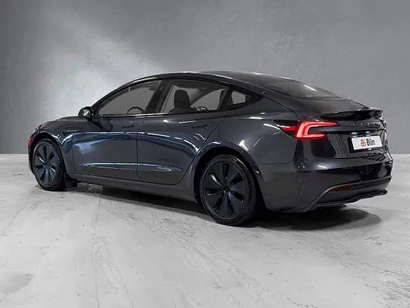 Tesla Model 3 2024 photo 3