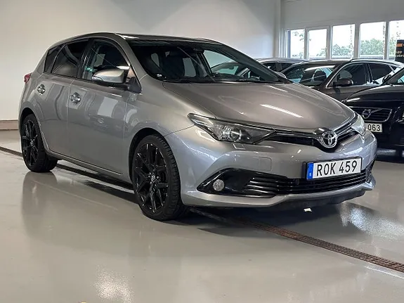 Toyota Auris 2017 photo 2
