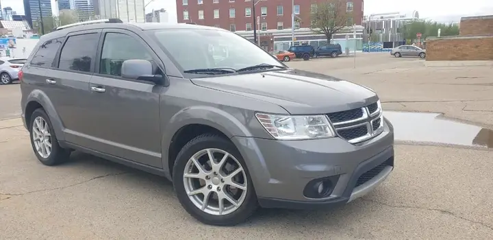 Dodge Journey 2012 photo 2