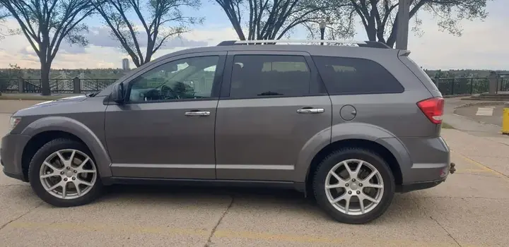 Dodge Journey 2012 photo 3