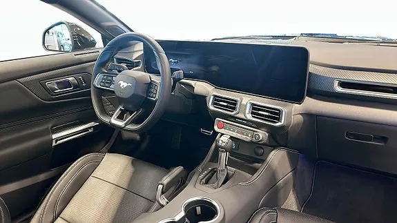 Ford Mustang 2026 photo 4
