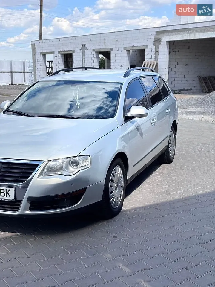 Volkswagen Passat 2010 photo 3